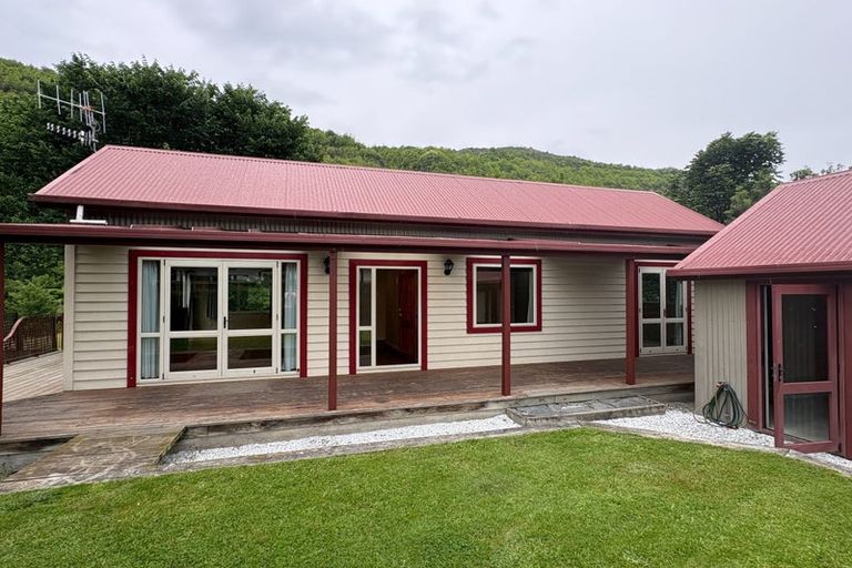 Photo of property in 15b Daveys Place, Arrowtown, 9302