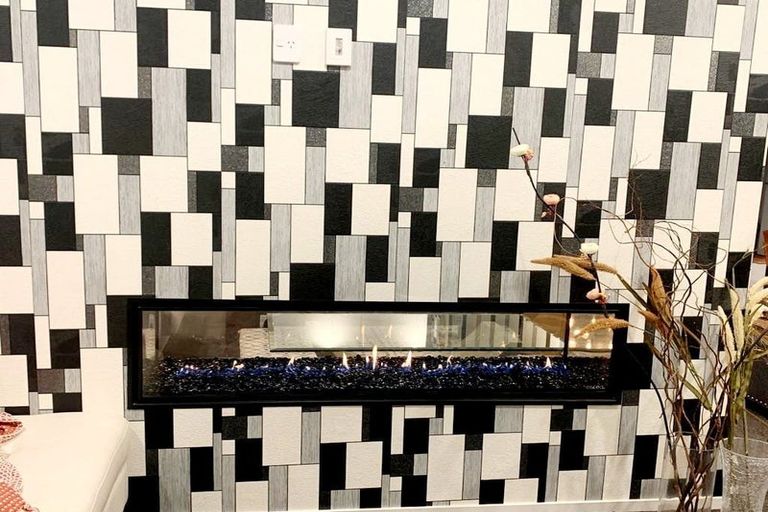 Photo of property in 37 Newington Road, Henderson, Auckland, 0612