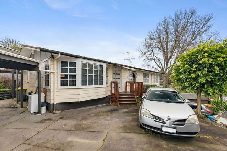 Photo of property in 17 Hewlett Road, Massey, Auckland, 0614
