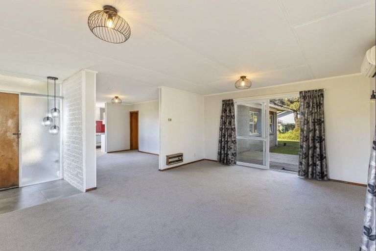 Photo of property in 9 Tawa Street, Inglewood, 4330