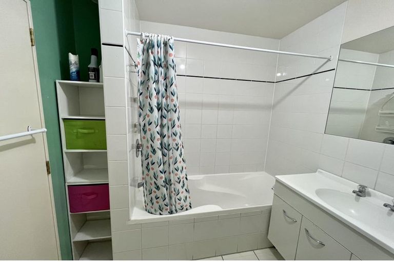 Photo of property in 1/24 Hobart Street, Miramar, Wellington, 6022