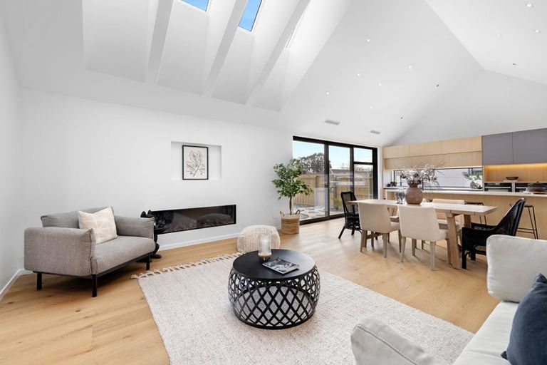 Photo of property in 2 Alan James Lane, Prebbleton, 7604