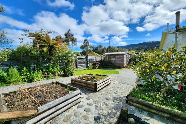Photo of property in 1 Duncan Street, Runanga, 7803