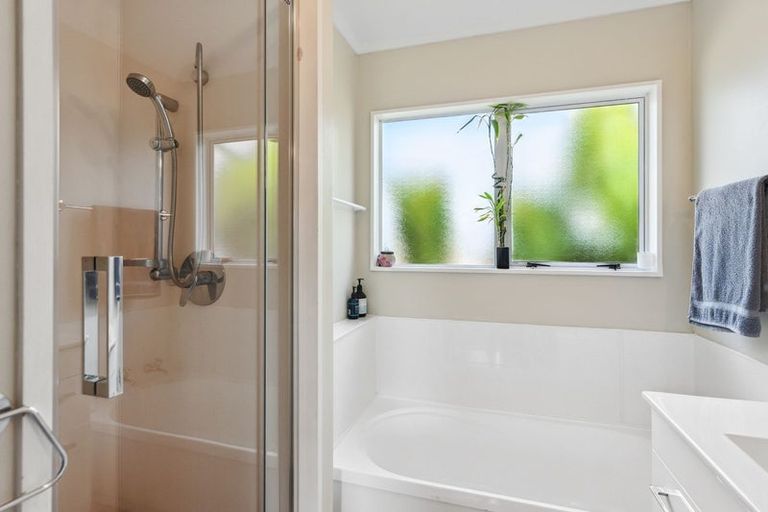 Photo of property in 73 Langdale Avenue, Paraparaumu, 5032