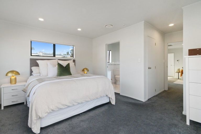 Photo of property in 75a Harris Street, Pukekohe, 2120