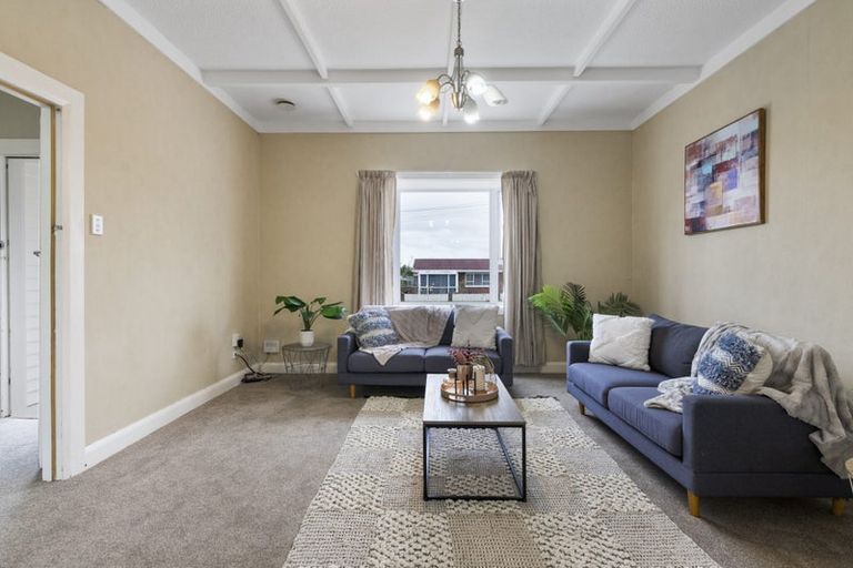 Photo of property in 188 Brooklands Road, Vogeltown, New Plymouth, 4310