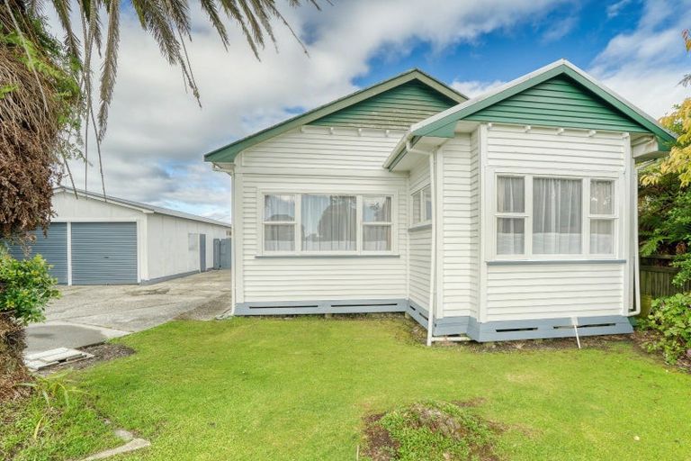 Photo of property in 120 Jollie Street, Hokitika, 7810