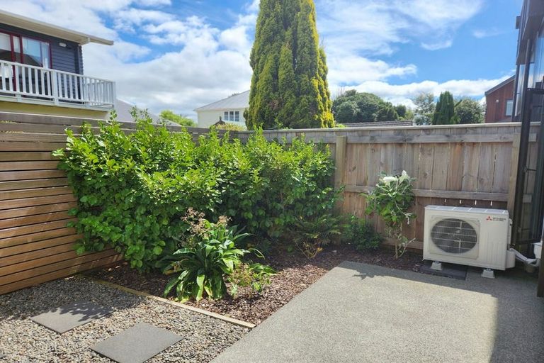 Photo of property in 33 Ron Deal Way, Epuni, Lower Hutt, 5011