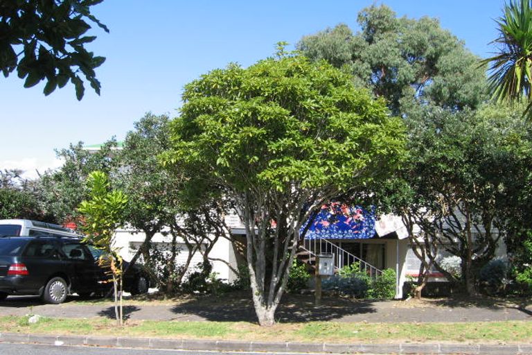 Photo of property in 3 Reiman Street, New Lynn, Auckland, 0600