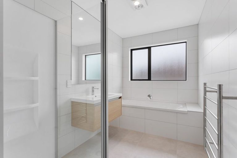 Photo of property in 74 Nganui Avenue, Takanini, Auckland, 2112