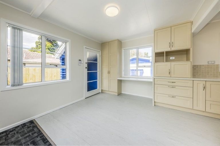 Photo of property in 39 Walters Road, Takanini, 2112
