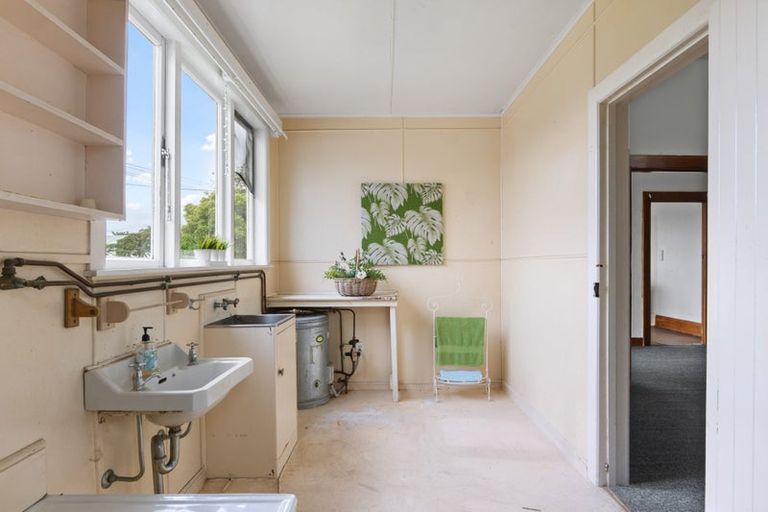 Photo of property in 200 Cobden Street, Gisborne, 4010
