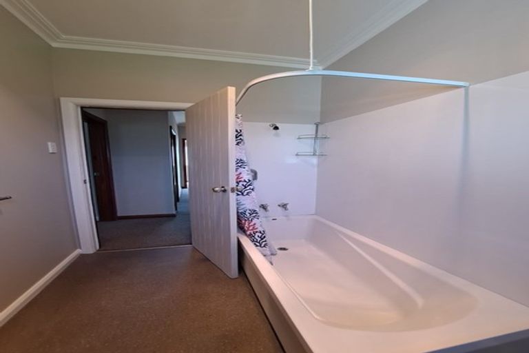 Photo of property in 199 Tukapa Street, Westown, New Plymouth, 4310