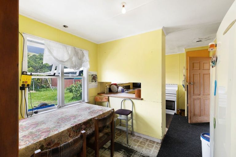 Photo of property in 81 Wallace Road, Mangere Bridge, Auckland, 2022