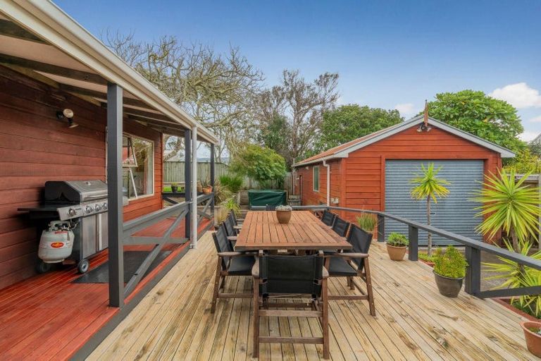 Photo of property in 16 Vista Paku, Pauanui, Hikuai, 3579