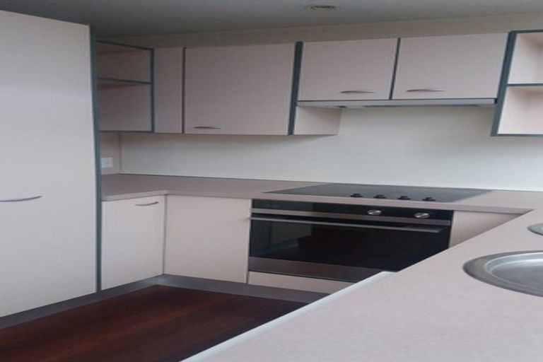 Photo of property in 17u9 Adelaide Road, Mount Cook, Wellington, 6021