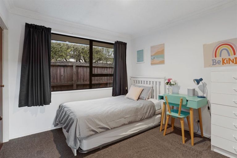 Photo of property in 14 Melissa Place, Burnside, Christchurch, 8042