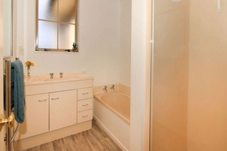 Photo of property in 10 Coutts Place, Mapua, 7005