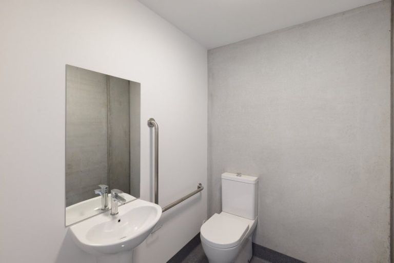 Photo of property in 55 Whati Lane, Henderson, Auckland, 0612