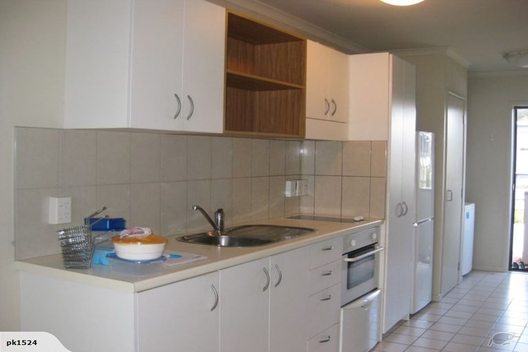 Photo of property in 6/8 Carolina Place, Albany, Auckland, 0632