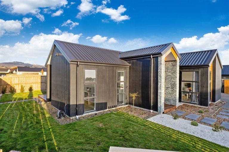 Photo of property in 41 Gammack Drive, Halswell, Christchurch, 8025