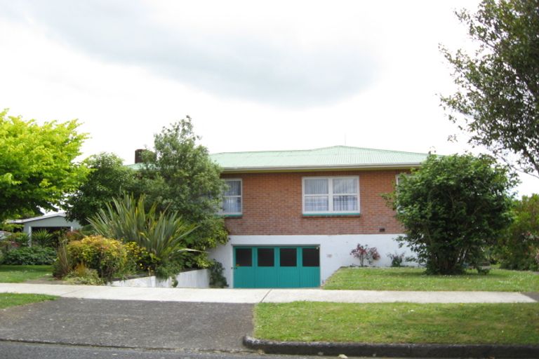 Photo of property in 11 Phillip Street, Pukekohe, 2120
