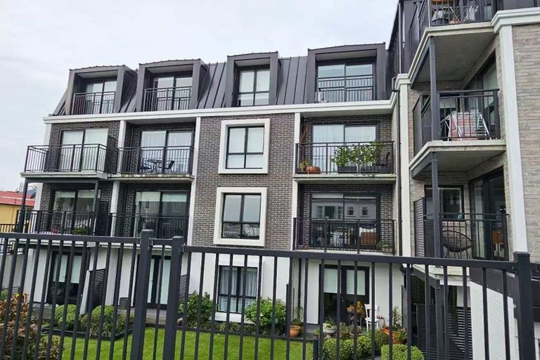 Photo of property in 401/2 Colombo Street, Newtown, Wellington, 6021