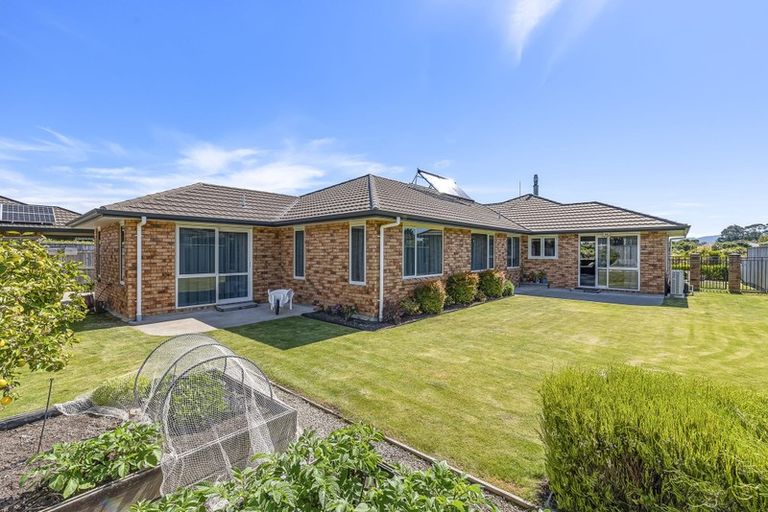 Photo of property in 19 Jade Lane, Paraparaumu, 5032
