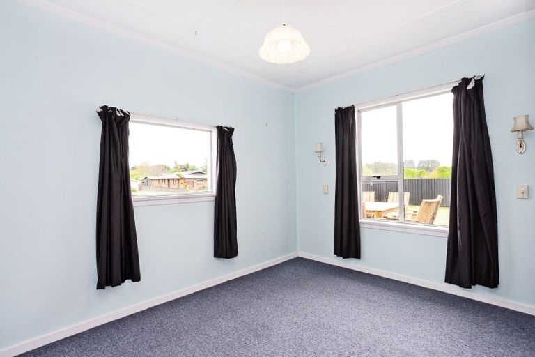 Photo of property in 787 Queens Drive, Waikiwi, Invercargill, 9810