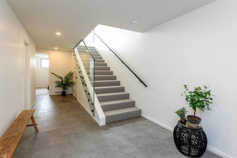 Photo of property in 3/1157 South Road, Oakura, 4314