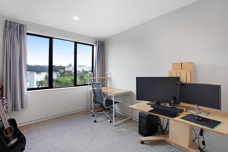 Photo of property in 7b Podgora Avenue, Kumeu, 0810