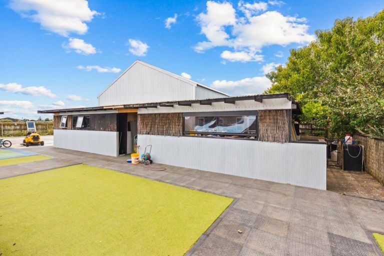 Photo of property in 53 Bruce Road, Levin, 5510