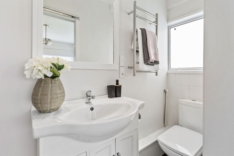 Photo of property in 4/87 Ocean View Road, Hillcrest, Auckland, 0627