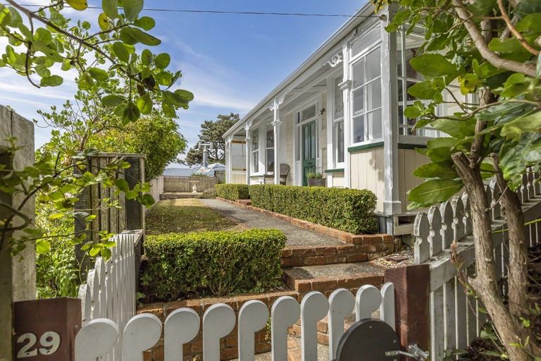 Photo of property in 29 Crieff Street, Northland, Wellington, 6012