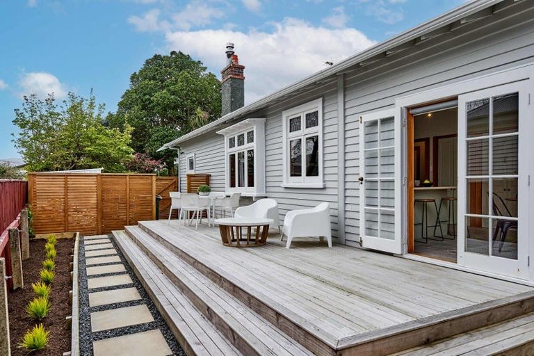 Photo of property in 30 Hardy Street, Waterloo, Lower Hutt, 5011