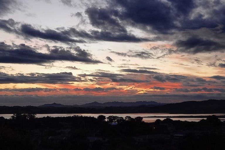 Photo of property in 25 Commins Road, Onerahi, Whangarei, 0110