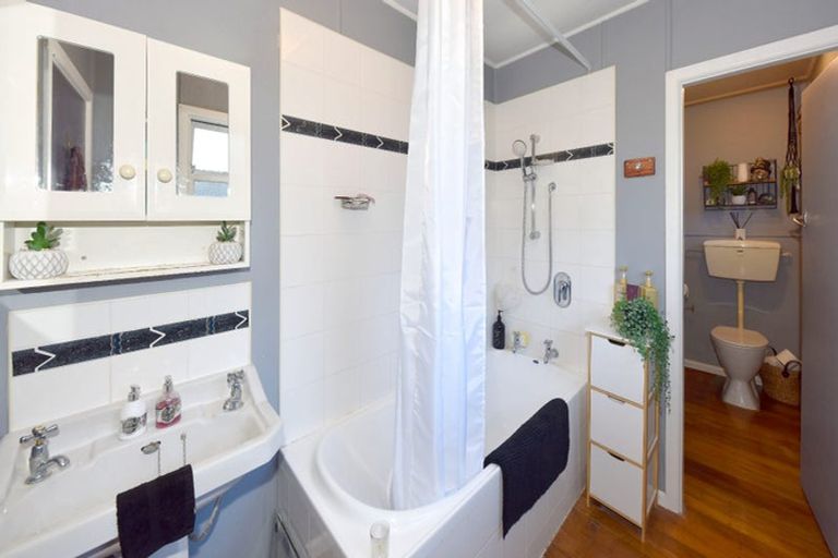 Photo of property in 59 Jacksons Road, Lyttelton, 8082