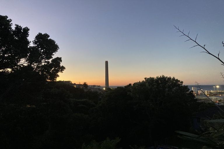 Photo of property in 18 Parris Street, Moturoa, New Plymouth, 4310