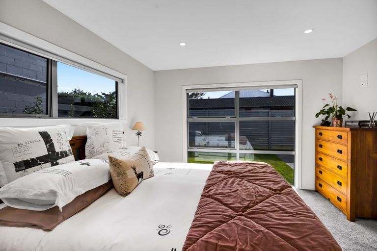 Photo of property in 17 Victoria Street, Hawera, 4610