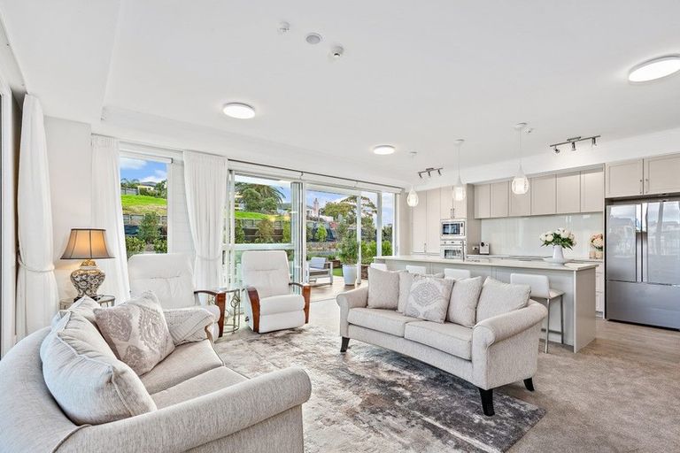 Photo of property in 164 Landmark Terrace, Orewa, 0931