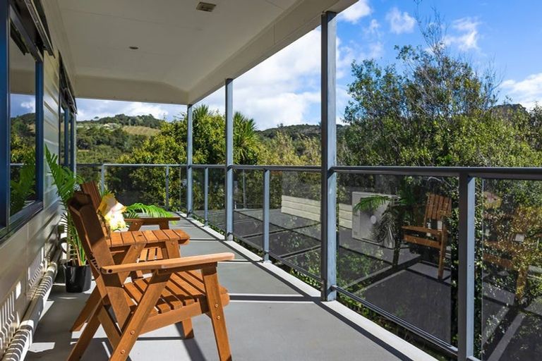 Photo of property in 5 Seaview Road, Cable Bay, 0420