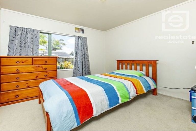 Photo of property in 4 Bernina Place, Weymouth, Auckland, 2103