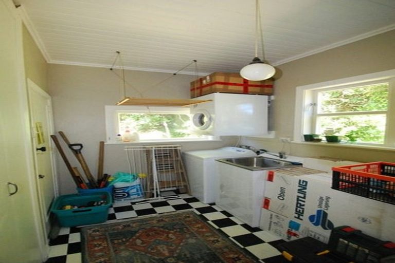 Photo of property in 107 Sunshine Avenue, Karori, Wellington, 6012