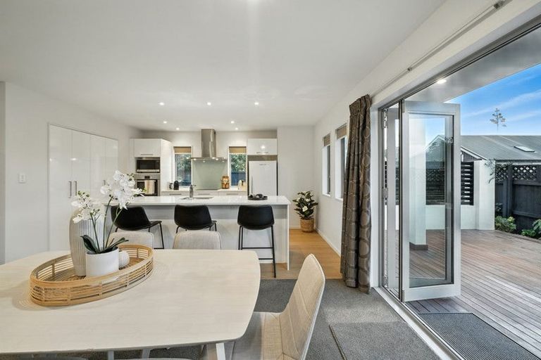 Photo of property in 56a Weston Road, St Albans, Christchurch, 8052