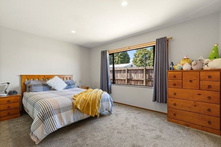 Photo of property in 3 Worthy Street, Ilam, Christchurch, 8041