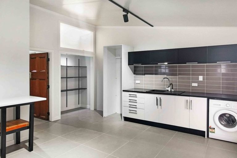 Photo of property in 36b Puriri Road, Pukekohe, 2120