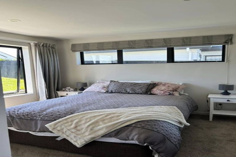 Photo of property in 37 Harvest Avenue, Orewa, 0931