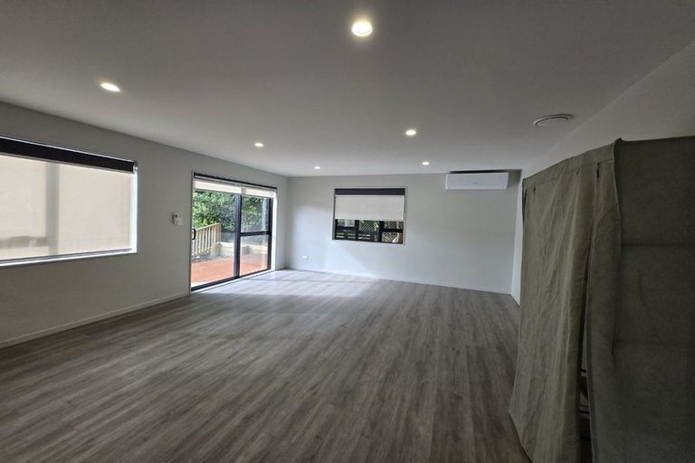 Photo of property in 17b Knox Road, Swanson, Auckland, 0612