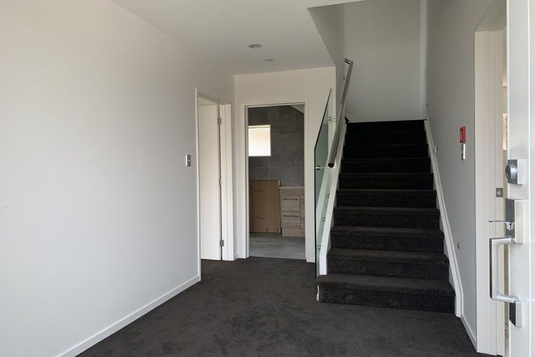 Photo of property in 70 Kerrykeel Drive, Flat Bush, Auckland, 2019