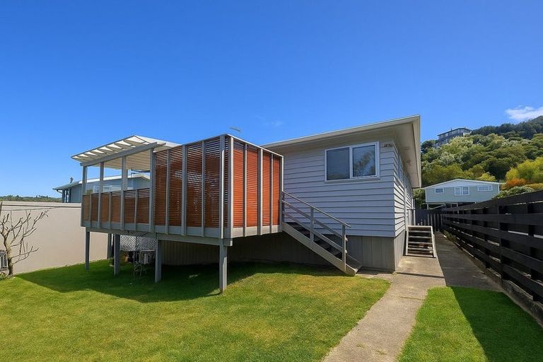 Photo of property in 4 Spey Place, Papakowhai, Porirua, 5024